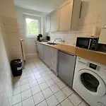 Apartment Mit Balkon Am Rhein Düsseldorf